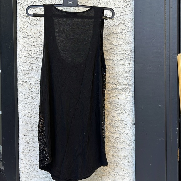 Forever fashion size medium sequin tank top - Picture 3 of 3